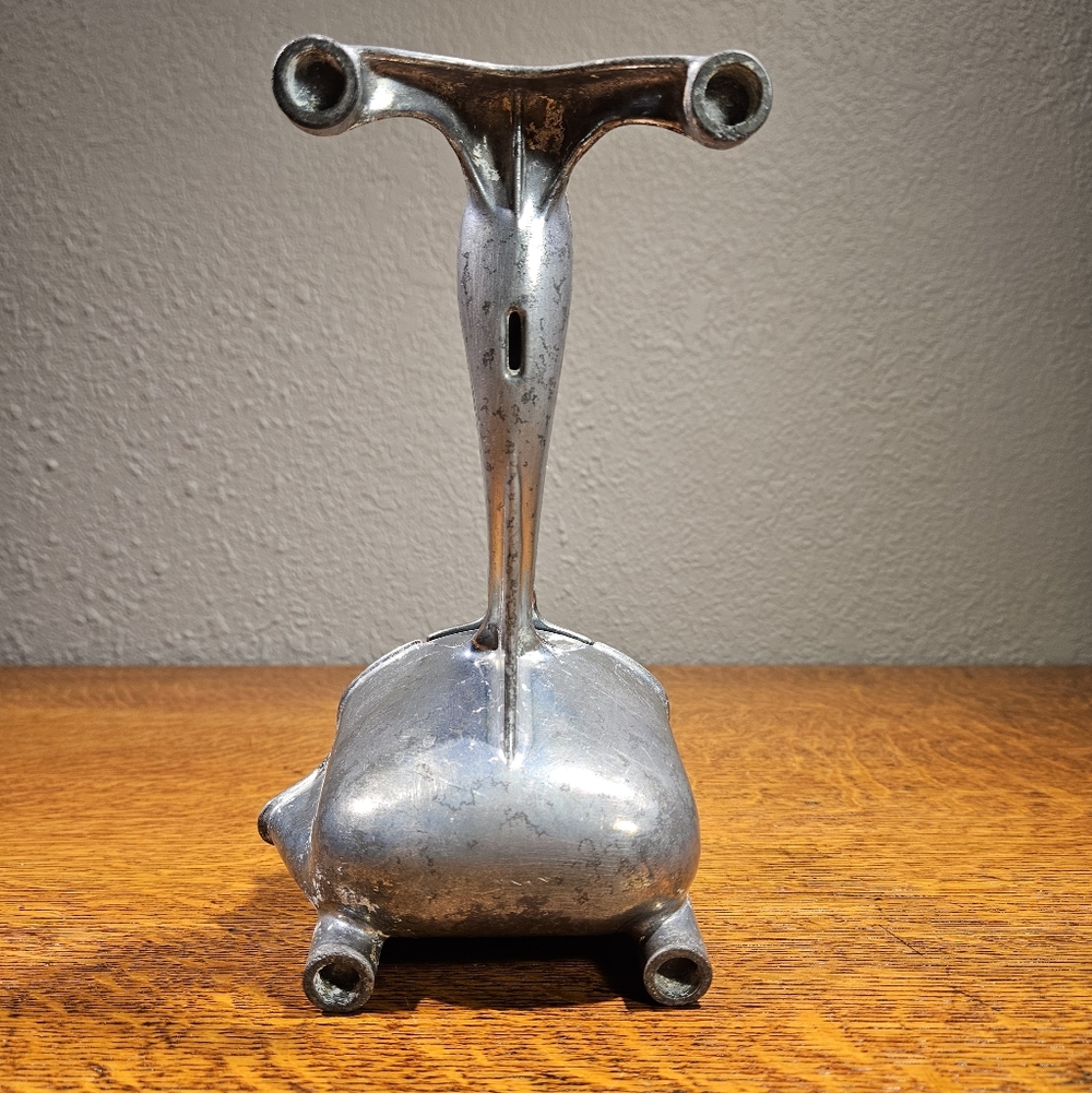 Wear-ever Handheld Vintage Juicer - Picture 15 of 15